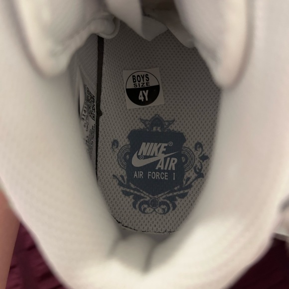 Sage green Air Force 1 Mid (GS) - Picture 5 of 10